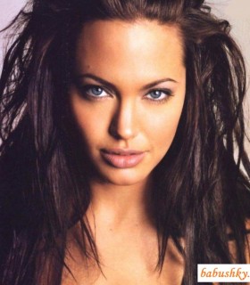 Раздетая Angelina Jolie фото