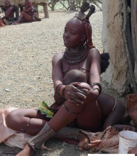 Тёмнокожие сучки из африканского обнажённого племени