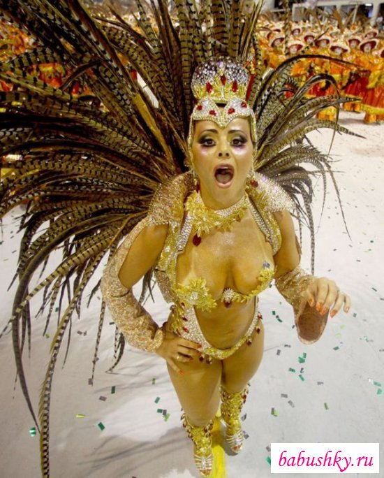 Голые танцовщицы на бразильском карнавале (64 фото)