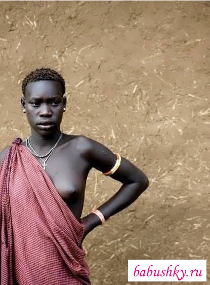 Голые африканские племена без цензуры (77 фото)