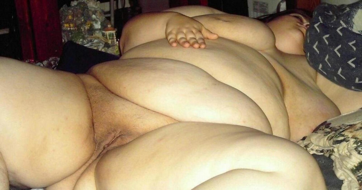 Голые пьяные толстые бабы (39 photo)